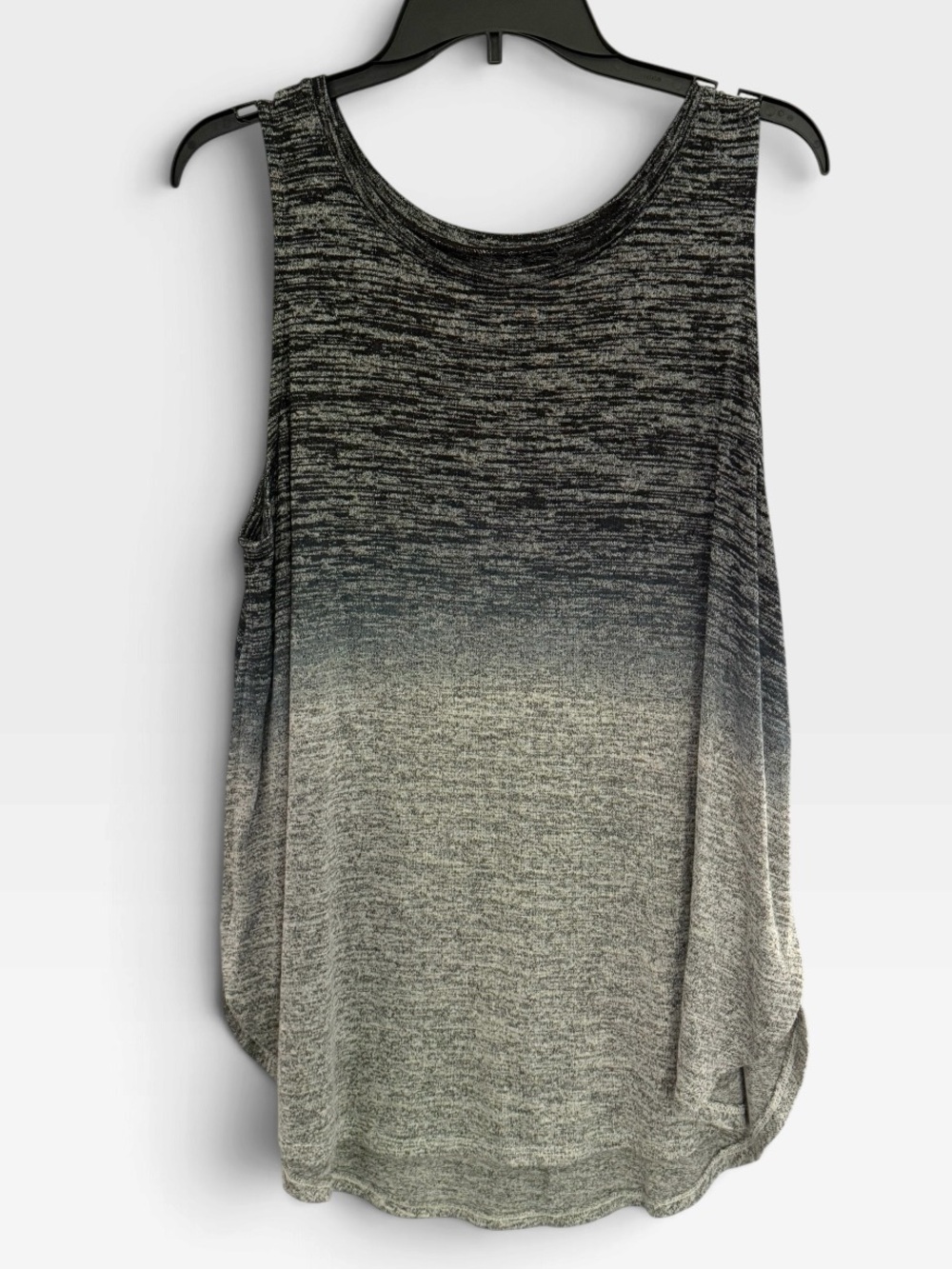 a.n.a Woman’s Black/Gray Ombre Sleeveless Tank Top - XL - PTP 20.5”